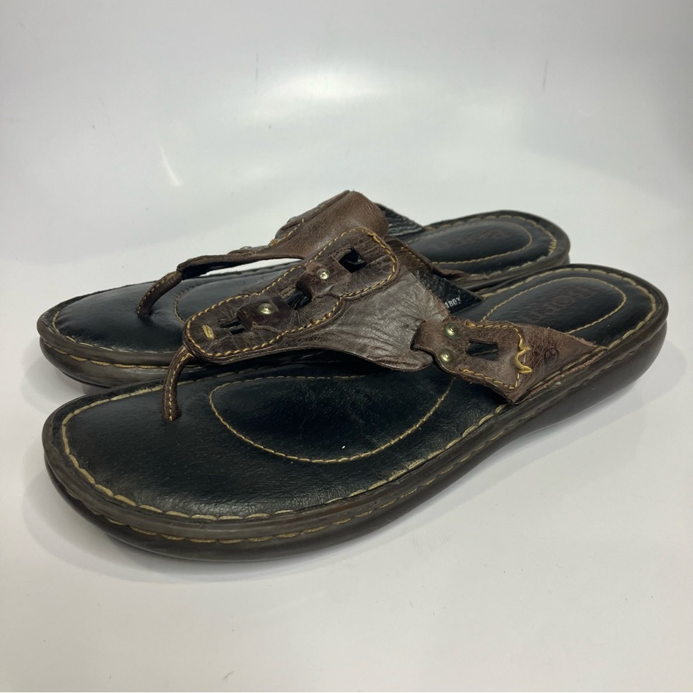 Born brown leather flip flops sandals women’s size 9 boho neutral casual